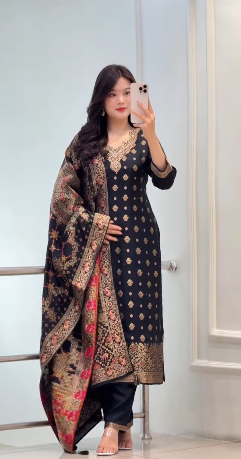 Kanjivaram glass tissu suit set